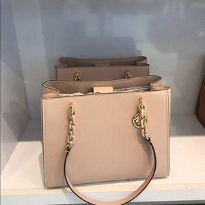 NWT Michael Kors large leather tote ballet